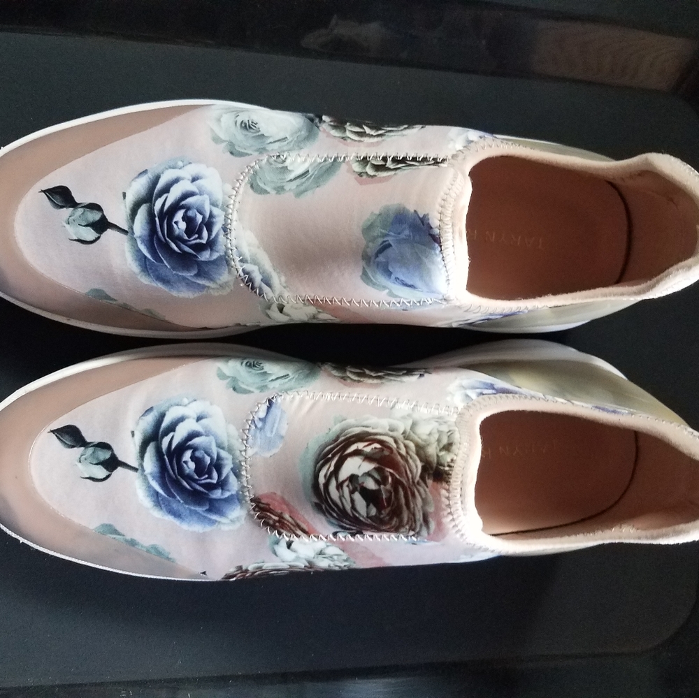 Taryn Rose Sneakers, Slip On-Brand New